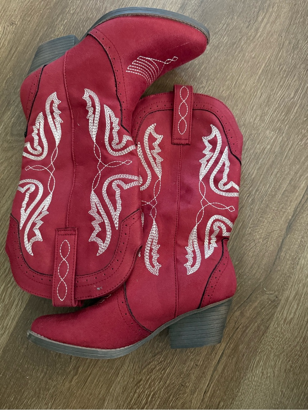 Red Embroidered Western Ankle Boots - Women's Fashion Heeled Boot